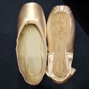 Suffolk Spotlight Pointe Shoes 6XX Hard Shank